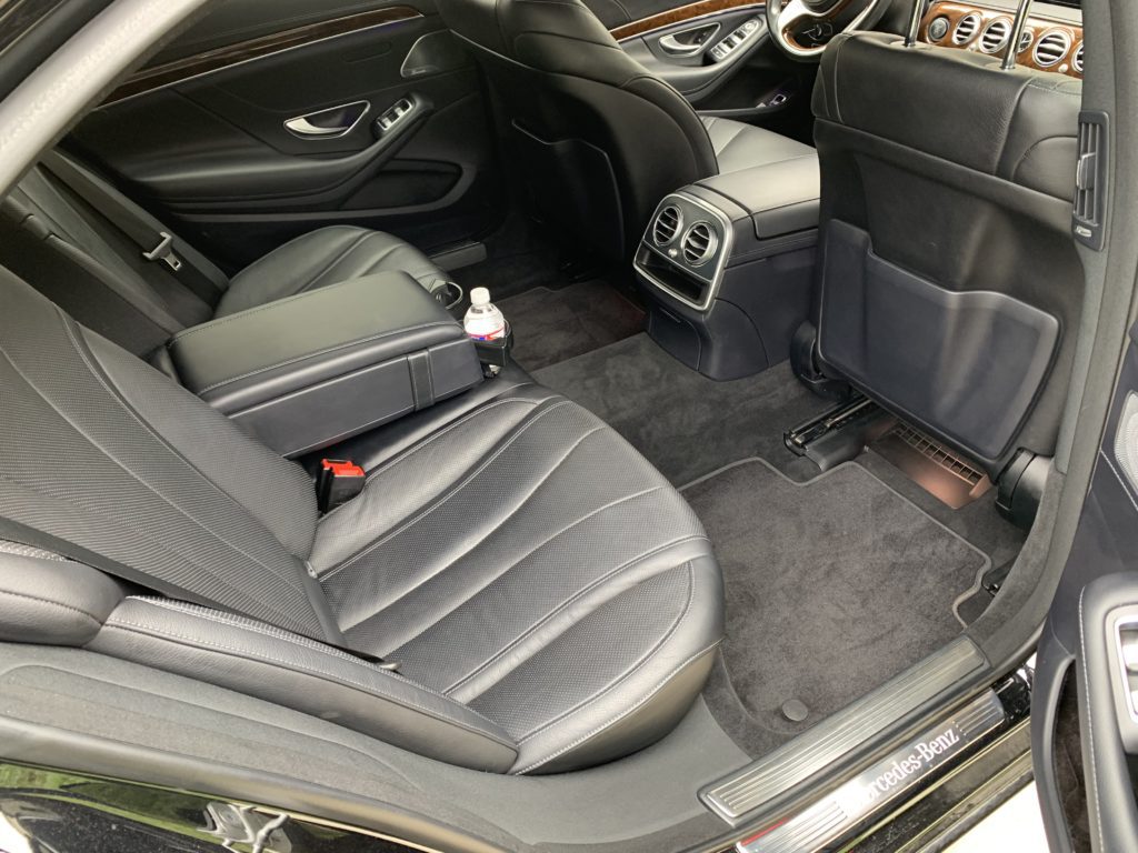 S550 Executive Car by Deluxe Limo